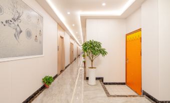 Haiyue Selected Hotel (Happy Harbor Branch, Liuhe District, Nanjing)