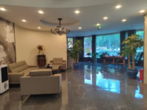 Dushanzi Hongjin Hotel