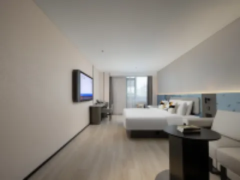 Yuyingfang Atour Light Hotel of Deqing  Center Hoteles en Deqing