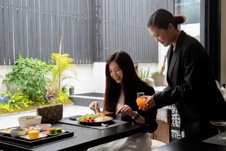 Nanchong ROMAN Hotel (XIHUA Normal University)