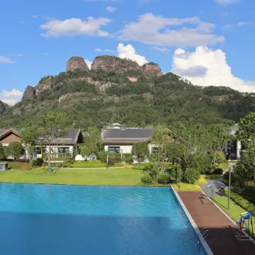 Longyan Guan Zhai Jun Lan Resort Hotel