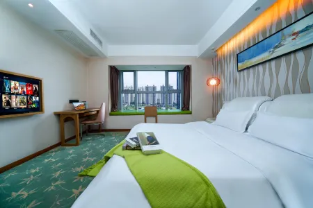 Little Apple Hotel