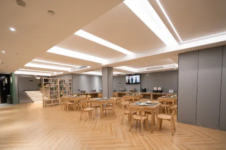 Heshe Courtyard (Guangzhou Huangpu Changzhou Island Subway Station Branch) Отели рядом с достопримечательностью «Guangdong University of Foreign Studies (South Campus)»