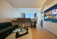 Jiumo ENJOYS · Pingtan Sunrise Windmill Sea View Homestay