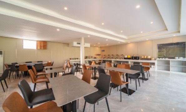 ELONG DELUXE International Hotel (Tianhe Smart City Branch)