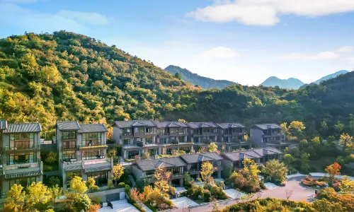 Lizhi Mustard Seed Garden Hotel (Qingyan Ancient Town Branch)