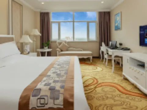 Huang He  International   Hotel Hotels in Golmud