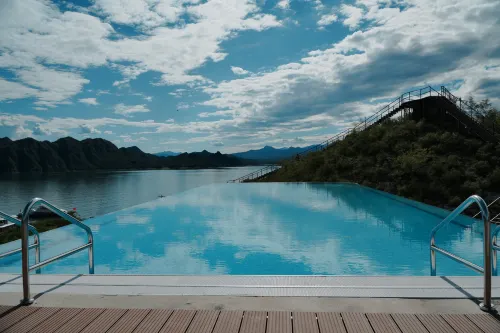 XINGKONGLANYUE Hotels in Yi County