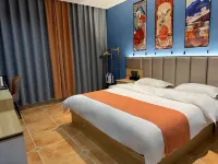 慕士塔格冰川酒店（塔什庫爾幹古石頭城景區店） 鄰近石頭城歷史文化陳列館的酒店