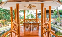 Noni's Resort Hotels in Alitagtag