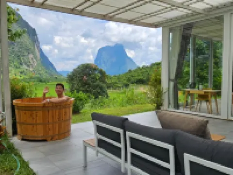 Pavilion Pha Leuang & Bungalows Hoteles en Feuang