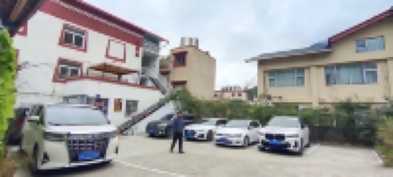 Huajianji Courtyard Home stay