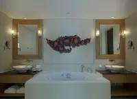 Anantara Mai Khao Phuket Villas - Luxury