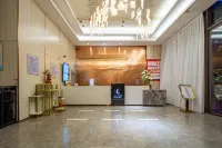 Lavande Hotel (Xintian County Government) Hotels in Xintian