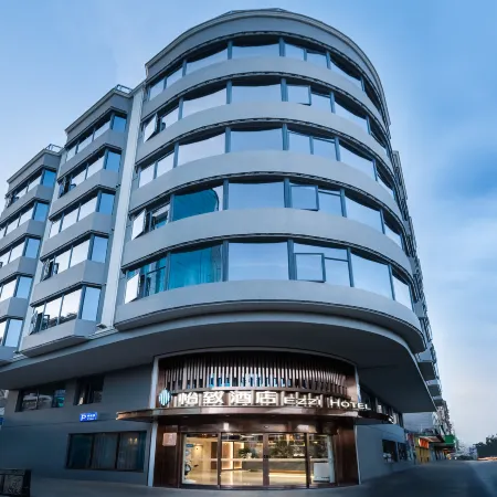 Ezzi Hotel (Lianzhou Panyu Road Branch)