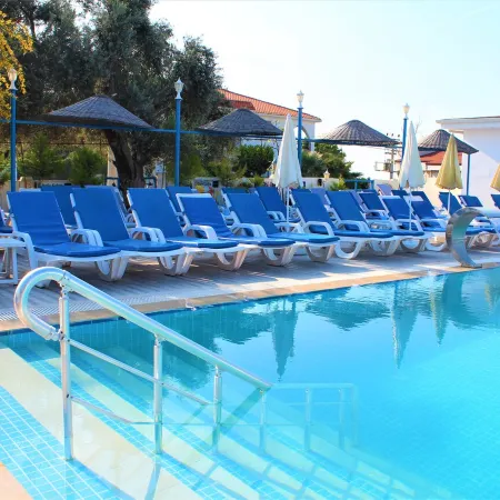 Mavi Restaurant & Apartments 3
