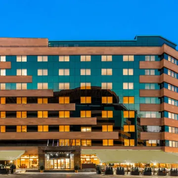 Yerevan Place Hotel Saint Sarkis Cathedral周辺のホテル