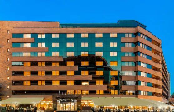 埃裏溫廣場酒店