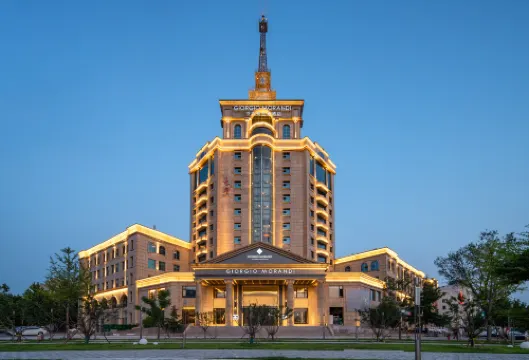 喬治莫蘭迪飯店（淄博柳泉路中潤大道店）