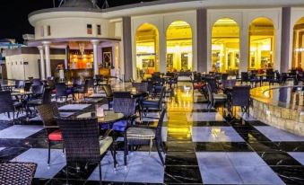 Hostgool Chalets Mirage Bay Resort & Aqua Park