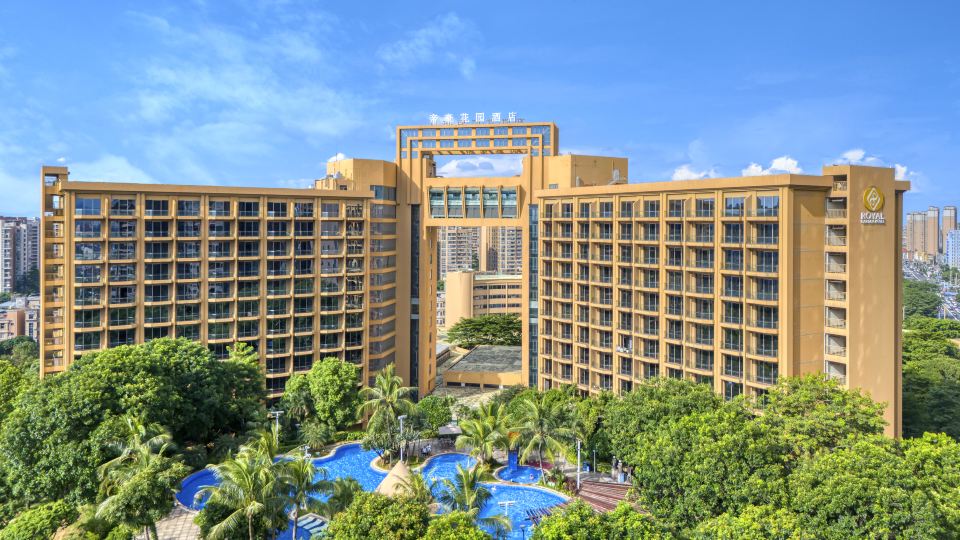 Royal Garden Hotel