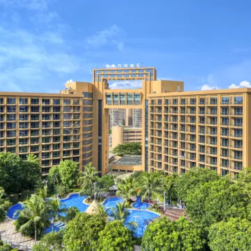 Royal Garden Hotel Hotels near Dalang