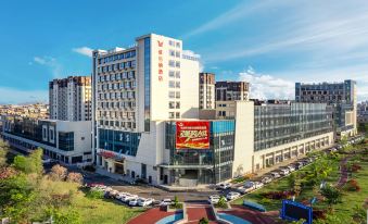 Vienna Hotel (Zhangzhou Jinfeng Industrial Park Business Center)