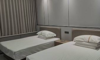 Qingtongxia Yinghao Business Hotel