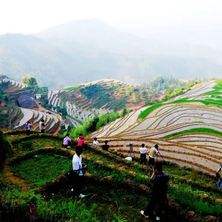 Shangbao Terrace Holiday Homestay