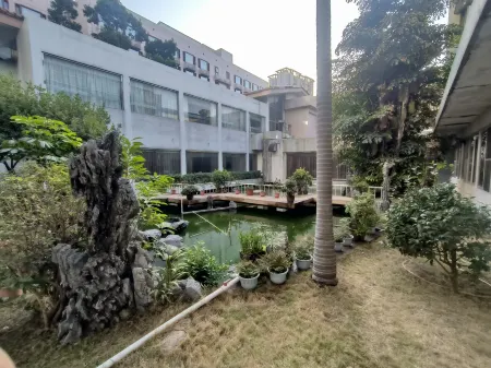 Shantou Longhu Hotel Отели рядом с достопримечательностью «Xidi Wharf»