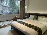 Jinglan Yazhu B&B Translation