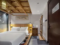 開封茉舍·院墅酒店（清明上河園萬歲山武俠城店） 鄰近清明上河園-拂雲閣的酒店