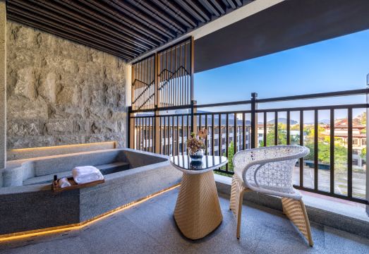 2. 윈푸 신싱 천샤..