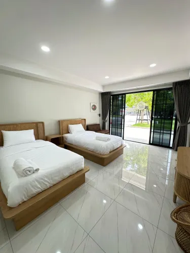 ดีลักซ์ 2 เตียงแฝด/เตียงเดี่ยว มีระเบียง