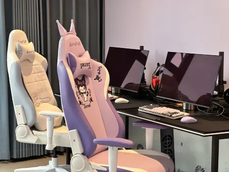 H E-sports Hotel Отели рядом с достопримечательностью «Shuangbi Square»