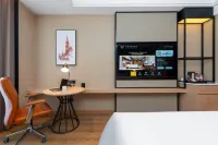 Vienna International Hotel (Zhengzhou South China City Subway Station Outlets)