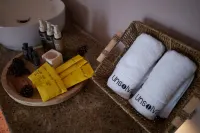 Wujie Art Healing Wellness Homestay