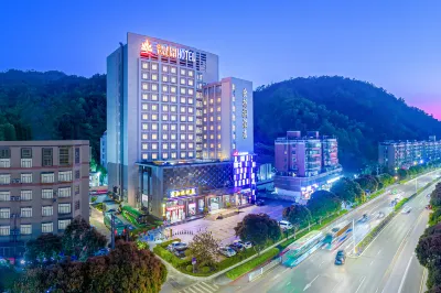 Golden Palm Hotel Các khách sạn ở Khu vực Qianshan