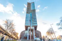 Art Hotel Rotterdam-Fully Renovated Отели рядом с достопримечательностью «Мост Эразма»