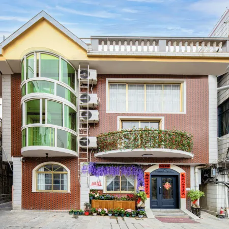 Liangqi Li She (Quanzhou West Street Kaiyuan Temple Store) Отели рядом с достопримечательностью «Башня Dongxi»