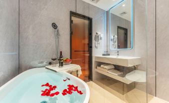 City Hotel (Bao'an Daqianli Shopping Center Xixiang Subway Station Branch)