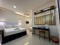 โรงแรมซันเซกา โรงแรมในเซ็นทรัลเซอเบอรังเปอไร