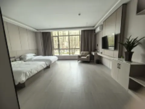 Pingliang Junle Business Hotel