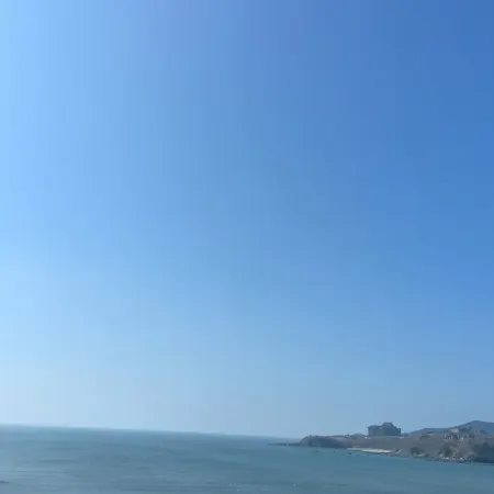 Moon Bay Holiday Hotel