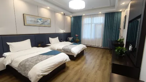 Lancangma Grand Hotel