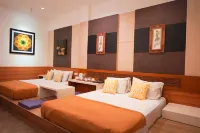 dhanesvara art holistic living homestay Hotels in Wonocolo