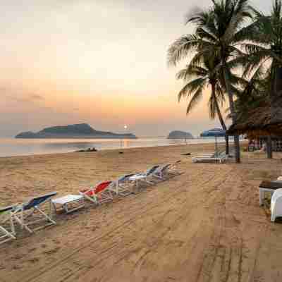 ดอลฟิน เบย์ บีช รีสอร์ท Hotel Exterior