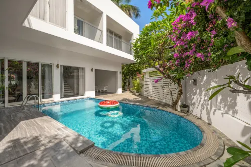 Serene 4BR Villa w/ Private Pool & Near the Beach