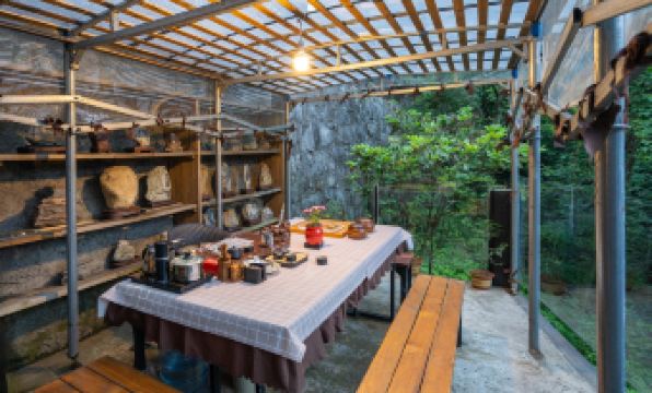 Floral Hotel · Lushan Yunbian Mountain Hotel (Lushan Mountain Store)