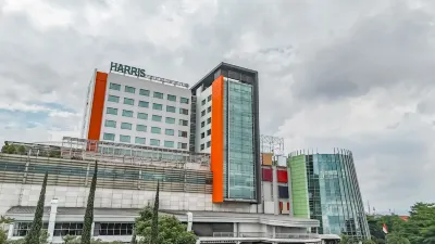 HARRIS Hotel & Conventions Festival Citylink Bandung Hotel dekat Mushola Stasiun Kiaracondong